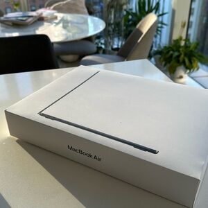 Empty box Apple MacBook Air 13-inch